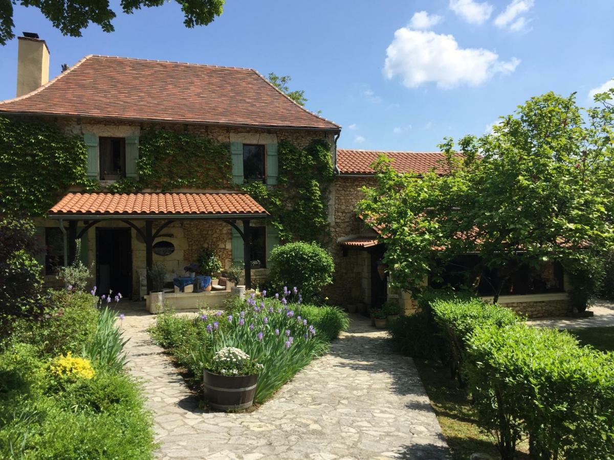 La Libertie Bed & Breakfast Campsegret Exterior photo